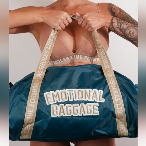 Brand new ALF duffel/travel/gym bag - Picture 2 of 3